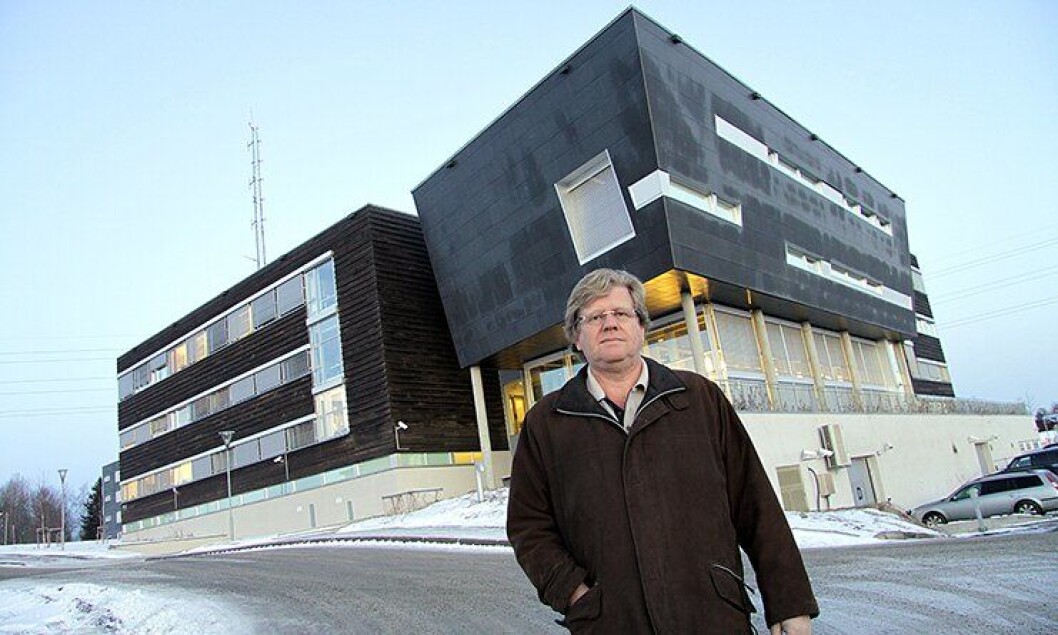 Jan Thore Nerhus foran politihuset i Ski. Jan Thore Nerhus foran politihuset i Ski.
