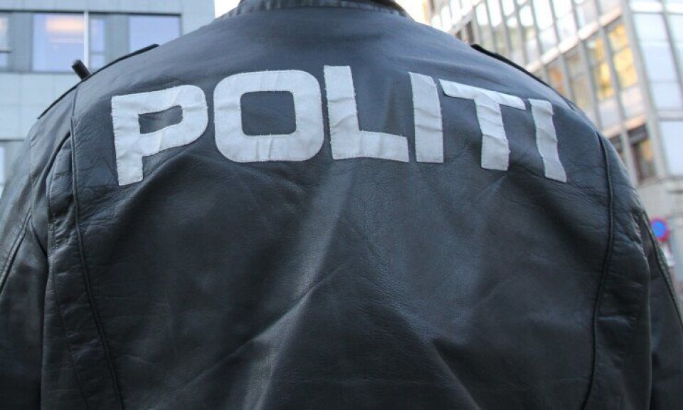 Politibetjenter ble tilkjent erstatning for å ha blitt truet på livet.