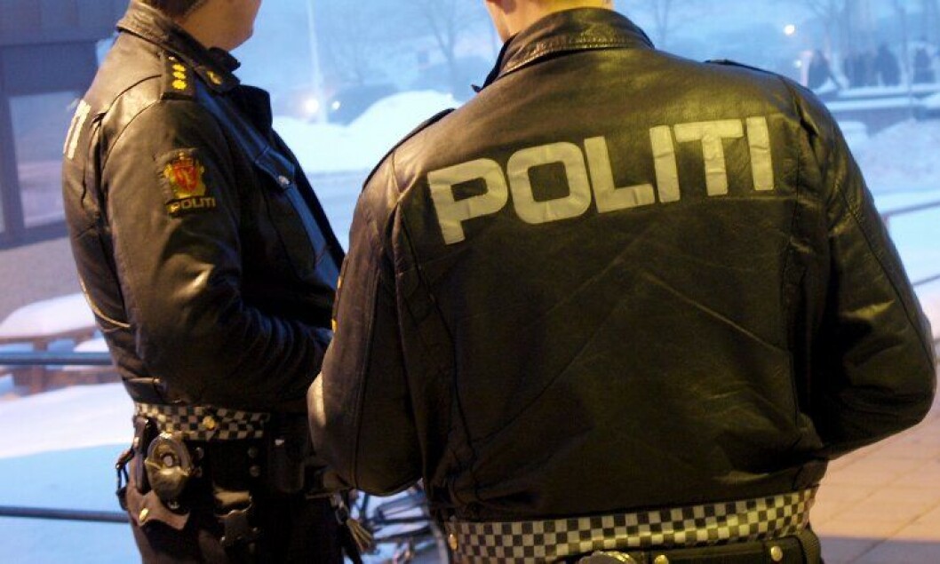 Politiets skinnjakker er upraktiske og utdaterte, mener mange polititjenestemenn. Politiets skinnjakker er upraktiske og utdaterte, mener mange polititjenestemenn.