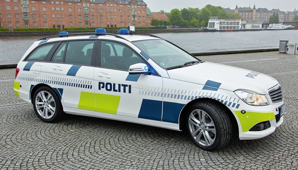 For første gang har dansk politi valgt Mercedes som patruljebil, og valget falt på C220 CDI.