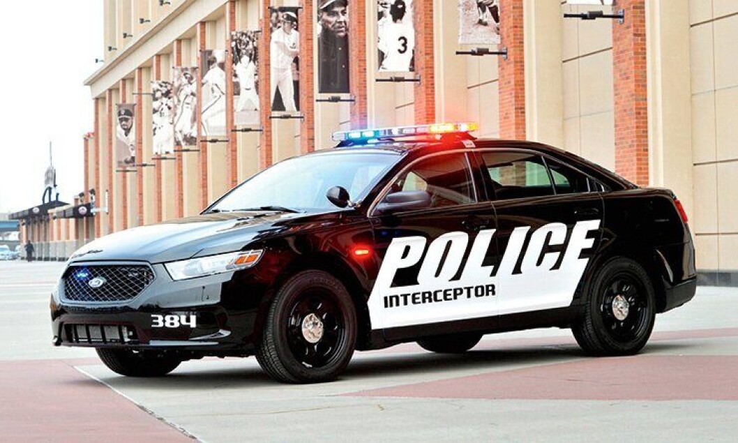 Ford Police Interceptor er basert på Ford Taurus, og skal overta patruljebilsegmentet i USA og Canada. Den leveres med fire motoralternativer, deriblant en firehjulstrekker med 3,7 liters motor som yter 307 hestekrefter. Ford Police Interceptor er basert på Ford Taurus, og skal overta patruljebilsegmentet i USA og Canada. Den leveres med fire motoralternativer, deriblant en firehjulstrekker med 3,7 liters motor som yter 307 hestekrefter.