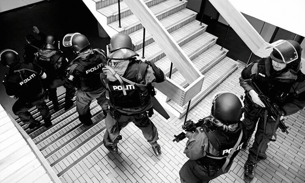 Politiet under øvelse i Stavanger. Politiet under øvelse i Stavanger.