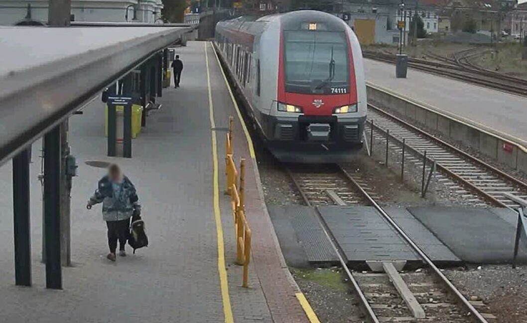 Dette bildet ble sendt ut på e-post og åpnet på en Ipad. Det førte til rask pågripelse. Dette bildet ble sendt ut på e-post og åpnet på en Ipad. Det førte til rask pågripelse.