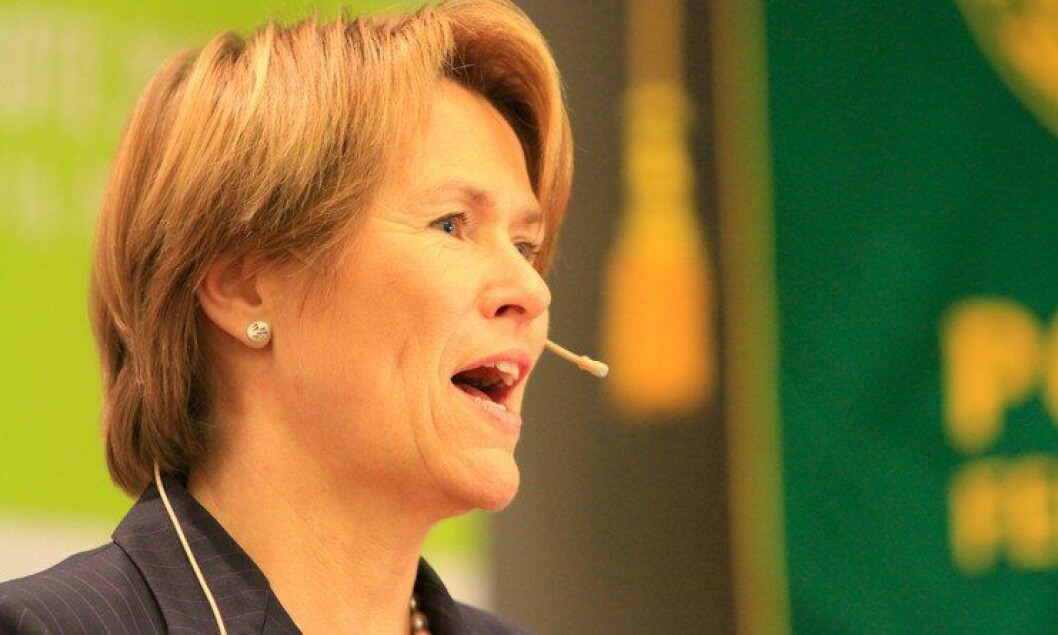 Tidligere justisminister Grete Faremo burde informert Stortinget tidlig, da det ble klart at tomten var for liten, mener dagens regjeringspartier. Tidligere justisminister Grete Faremo burde informert Stortinget tidlig, da det ble klart at tomten var for liten, mener dagens regjeringspartier.