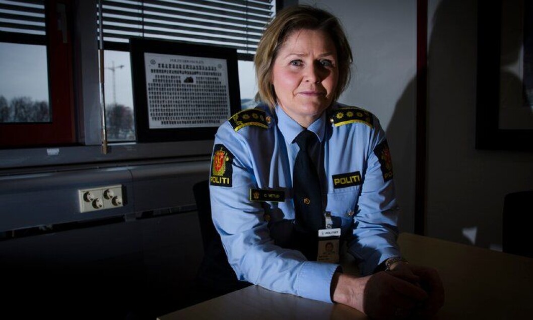 – Vi må avlive mytene og tenke på hvordan vi fremstiller etterforskerjobben, mener leder for vold- og sedelighetsavsnittet i Oslo politidistrikt, Grete Lien Metlid. – Vi må avlive mytene og tenke på hvordan vi fremstiller etterforskerjobben, mener leder for vold- og sedelighetsavsnittet i Oslo politidistrikt, Grete Lien Metlid.