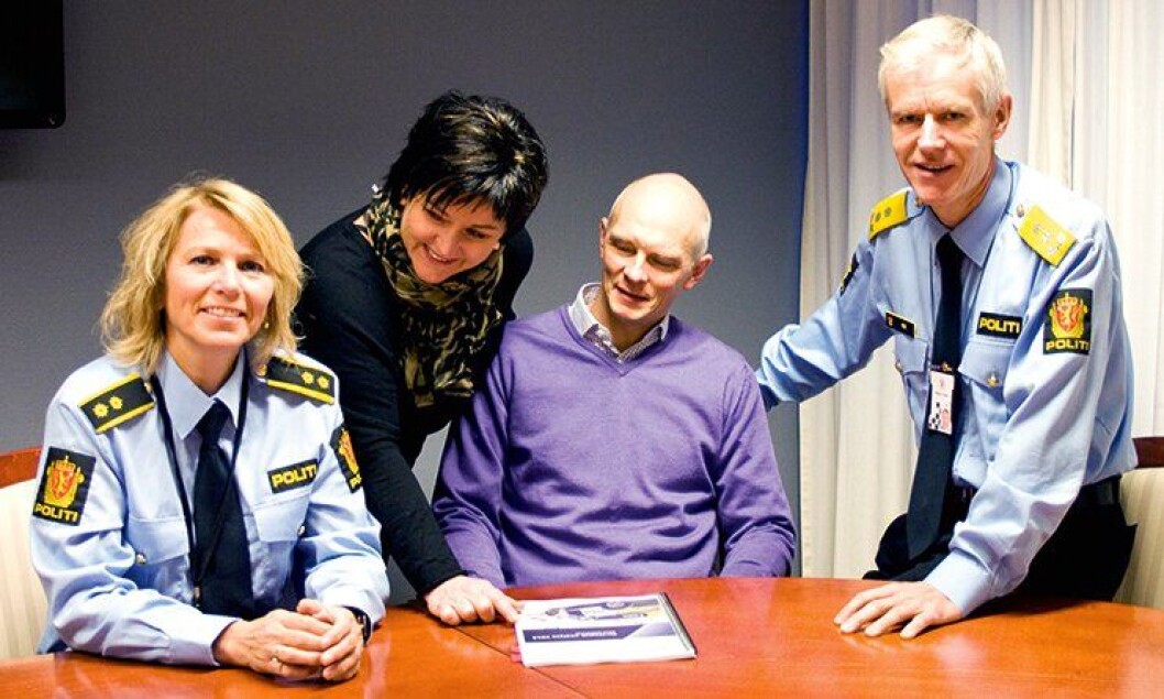Krimsjef Elin Albrigtsen, HMS-rådgiver Gry Mossikhuset, PST-sjef i Salten Knut-Eirik Sølsnes og politimester Geir Ove Heir har alle jobbet med samarbeid og kommunikasjon. Krimsjef Elin Albrigtsen, HMS-rådgiver Gry Mossikhuset, PST-sjef i Salten Knut-Eirik Sølsnes og politimester Geir Ove Heir har alle jobbet med samarbeid og kommunikasjon.