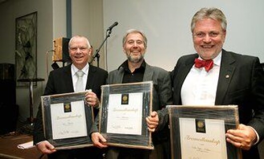 Egil Haaland, Arne Johannessen og Victor-Bjørn Nielsen fikk PFs æresmedlemsskap under landsmøtet i 2013. Egil Haaland, Arne Johannessen og Victor-Bjørn Nielsen fikk PFs æresmedlemsskap under landsmøtet i 2013.