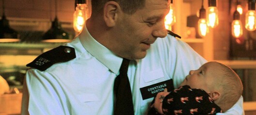 Politimannens heltemodige innsats reddet babyens liv