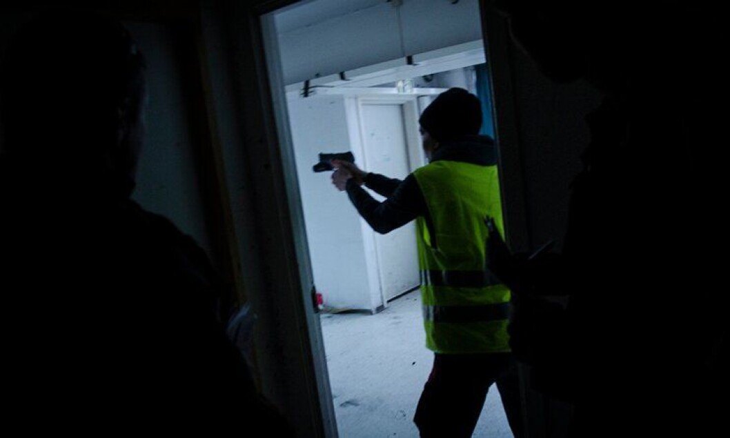 En situasjon kan snu fra rolig og oversiktlig, til skarp og kaotisk på sekundet for livvaktene. En situasjon kan snu fra rolig og oversiktlig, til skarp og kaotisk på sekundet for livvaktene.