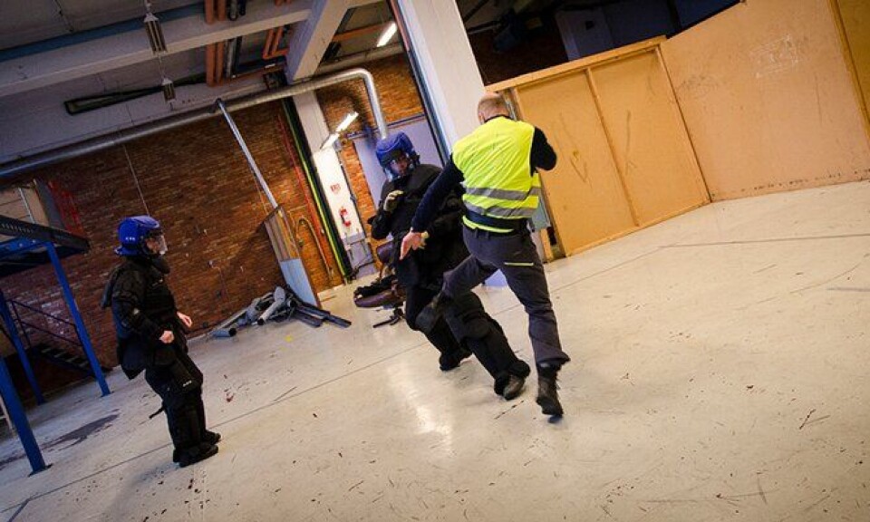 Kandidatene som er inne til seleksjon på livvaktutdanningen testes i situasjoner med nærkamp. Men det er opptrednen og omstillingsevnen de virkelig måles på.