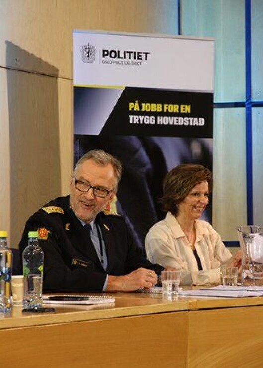 Hans Sverre Sjøvold og Hanne Kristin Rohde under paneldebatten i politihuset i Oslo. Hans Sverre Sjøvold og Hanne Kristin Rohde under paneldebatten i politihuset i Oslo.