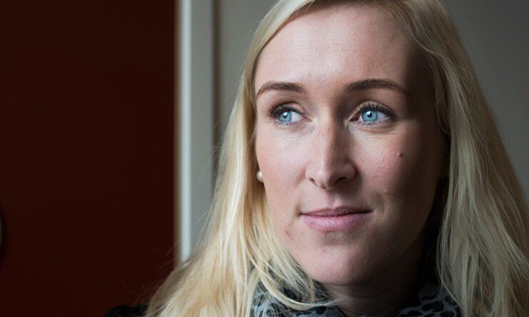 Angela Claire Wermuth er dommeravhører og jobber på Manglerud politistasjon. Hun brenner for å hjelpe utsatte barn. – Arbeidspresset gjorde at jeg tok et galt valg for min egen familie, sier hun. Angela Claire Wermuth er dommeravhører og jobber på Manglerud politistasjon. Hun brenner for å hjelpe utsatte barn. – Arbeidspresset gjorde at jeg tok et galt valg for min egen familie, sier hun.