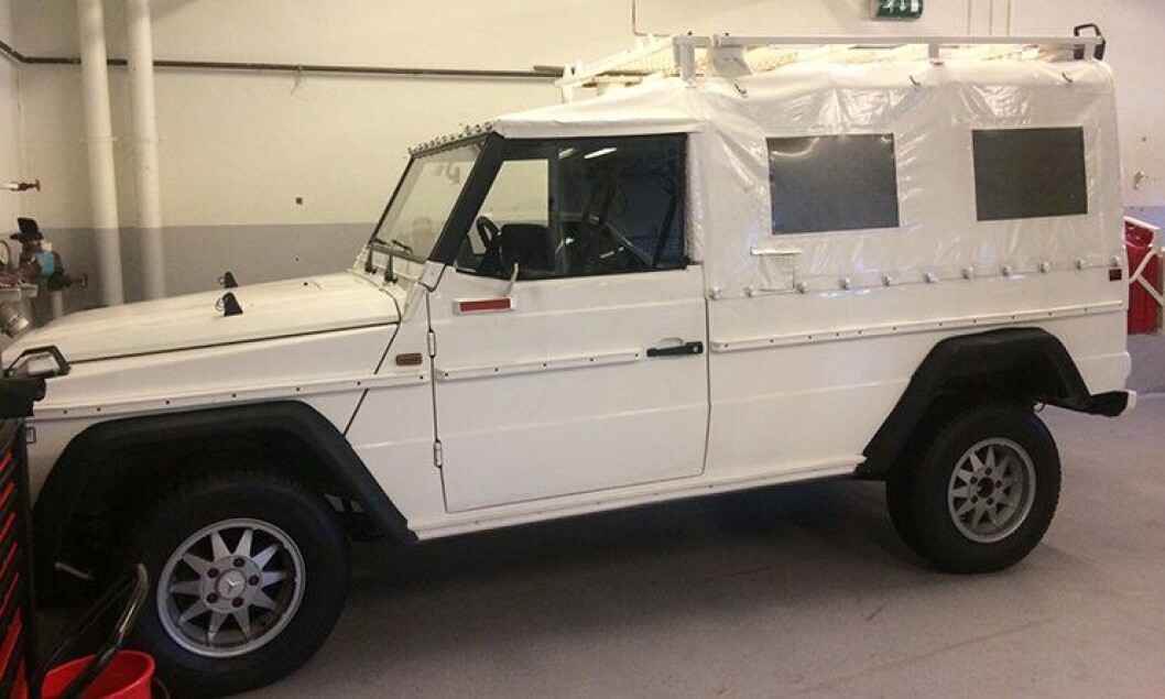 Denne bilen, Mercedes-Benz 240 GD fra 1985, er politiets eldste bil som fortsatt brukes i tjeneste. Denne bilen, Mercedes-Benz 240 GD fra 1985, er politiets eldste bil som fortsatt brukes i tjeneste.