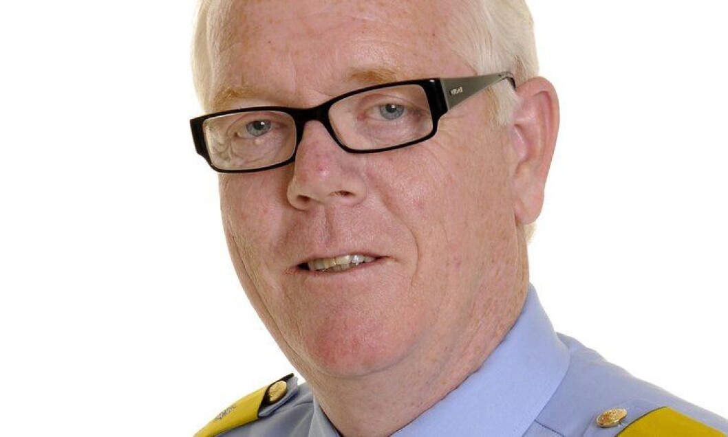 Geir Gudmundsen, politimester i Hordaland politidistrikt under og etter Monika-saken, har fratrådt stillingen sin midlertidig. Geir Gudmundsen, politimester i Hordaland politidistrikt under og etter Monika-saken, har fratrådt stillingen sin midlertidig.