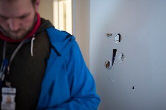 Utetjenesten kommer i kontakt med kriminelle på nært hold. Men de er ikke politi og kan fokusere på å ha gode relasjoner til menneskene. Utetjenesten kommer i kontakt med kriminelle på nært hold. Men de er ikke politi og kan fokusere på å ha gode relasjoner til menneskene.