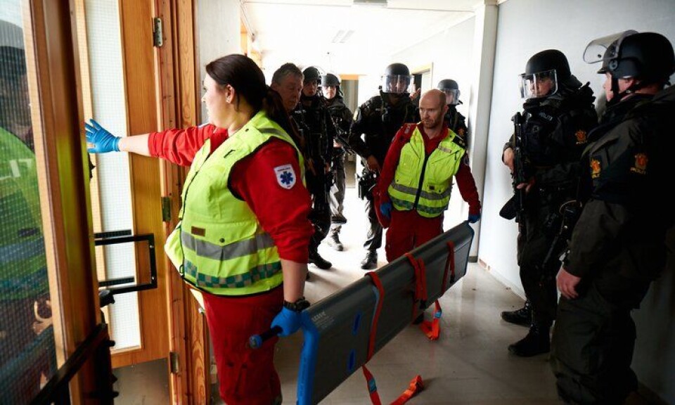 Politiet, helse, brann og en rekke andre etater har ulik inndeling. Det kan by på problemer. Her under en felles øvelse. Politiet, helse, brann og en rekke andre etater har ulik inndeling. Det kan by på problemer. Her under en felles øvelse.