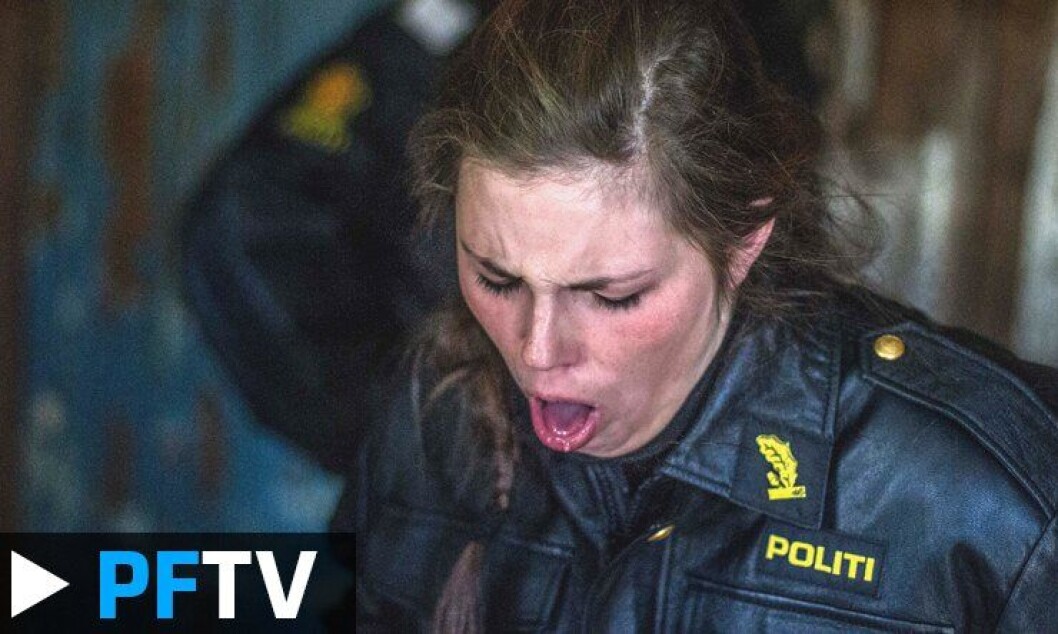Dette er en naturlig reaksjon etter å ha blitt utsatt for CS eller pepperspray. Dette er en naturlig reaksjon etter å ha blitt utsatt for CS eller pepperspray.