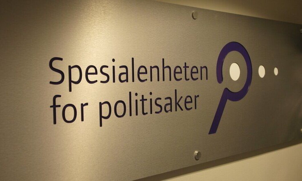Under tiårsmarkeringen til Spesialenheten sier riksadvokat Tor-Aksel Busch: – Det tjener norsk politi til ære at det i dag er svært få ammeldelser knyttet til vold og uriktig bruk av makt. Under tiårsmarkeringen til Spesialenheten sier riksadvokat Tor-Aksel Busch: – Det tjener norsk politi til ære at det i dag er svært få ammeldelser knyttet til vold og uriktig bruk av makt.