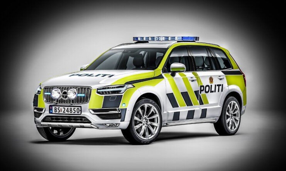 Vil XC90 ligne på dette hvis den blir ny politi-SUV? Bildet er manipulert og uniformeringen er påført av Politiforum.