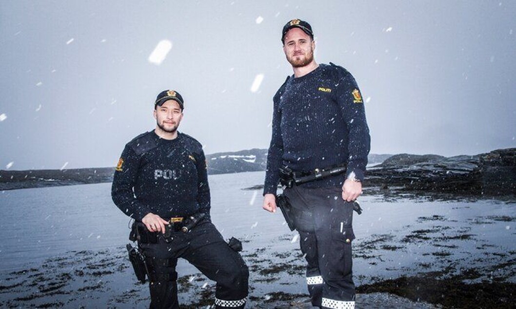 POLITISTYRKEN: Klare for å gjøre masse godt politiarbeid. Men det ble ikke som forventet. Fv. Simen Eriksen (25) og Andreas Rafoss Kvernland (25). POLITISTYRKEN: Klare for å gjøre masse godt politiarbeid. Men det ble ikke som forventet. Fv. Simen Eriksen (25) og Andreas Rafoss Kvernland (25).