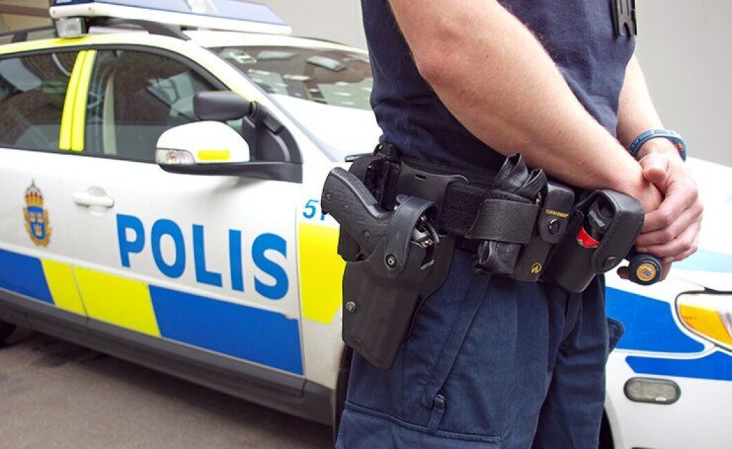 Svenske politifolk føler seg usikre, og flere slutter i jobben enn før. Svenske politifolk føler seg usikre, og flere slutter i jobben enn før.