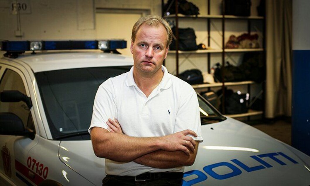 Finn Arne Hvalbye er tillitsvalgt og tidligere UEH-sjef. Han er skeptisk til ny bevæpningsmodell. Finn Arne Hvalbye er tillitsvalgt og tidligere UEH-sjef. Han er skeptisk til ny bevæpningsmodell.