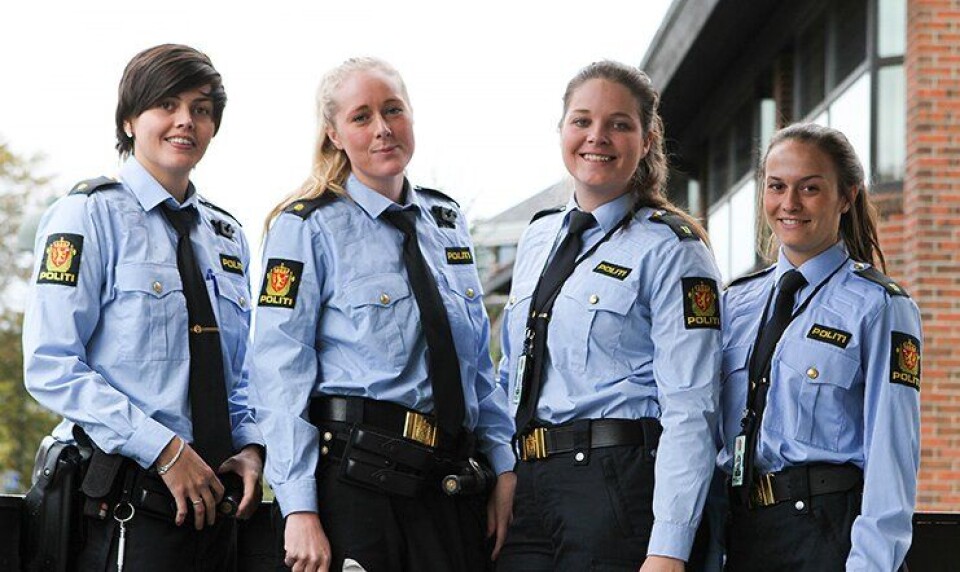 Siv Monika Henningsen, Kristine Haraldseid, Ingvill Kjuul og Cathrine Winje utgjør den store kvinneandelen på Sola lensmannskontor.