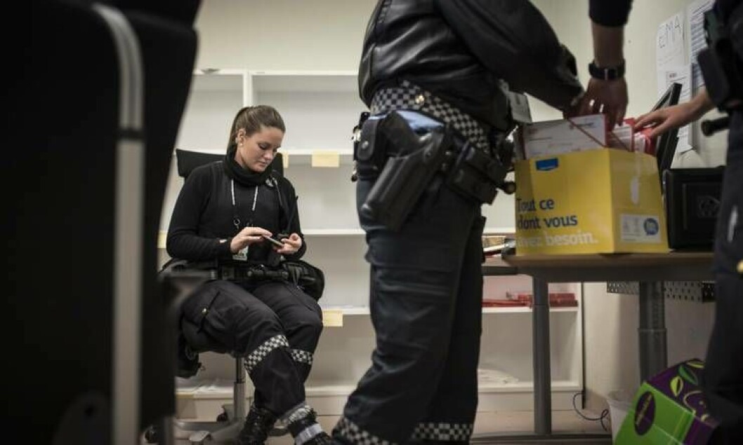 Elin Therese Madsen er blant mange nyansatte som jobber på mottakssenteret i Kirkenes. Elin Therese Madsen er blant mange nyansatte som jobber på mottakssenteret i Kirkenes.