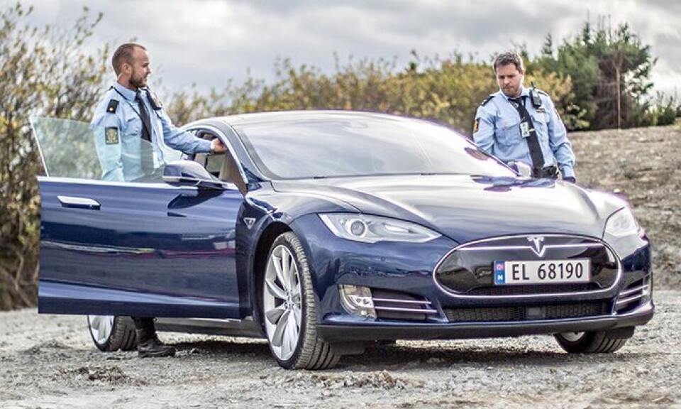 Kan Tesla bli en bra politibil? Politiforum har testet.