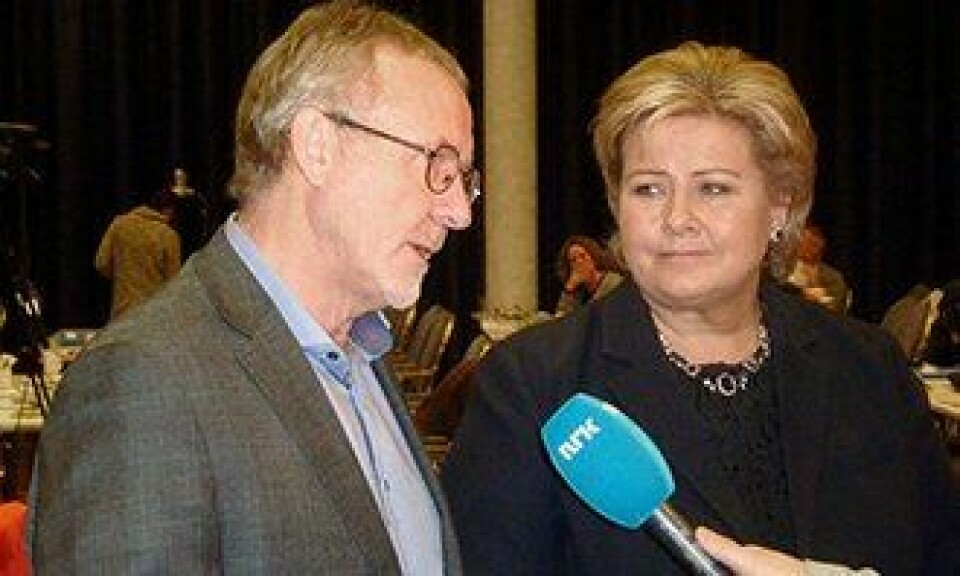 Anders Folkestad har aldri vært redd for å si hva han mener til politikerne. Her med Erna Solberg.