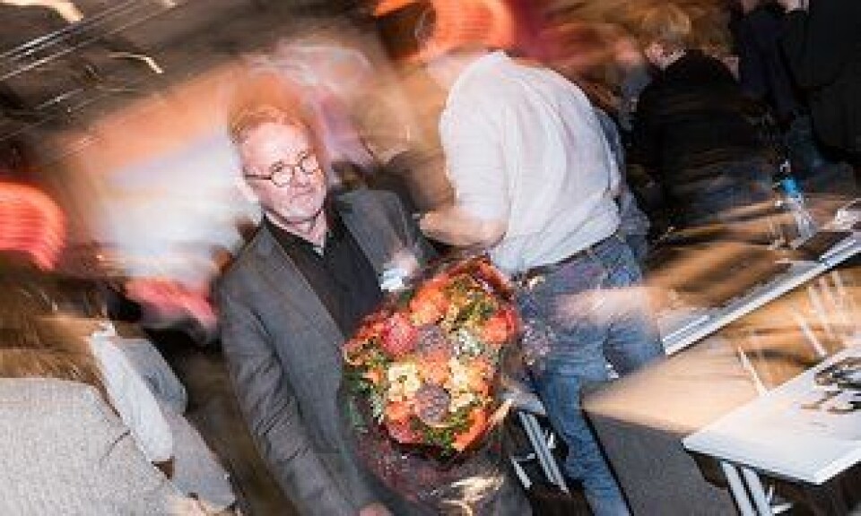 Anders Folkestad fikk blomster og en stor applaus da han ble takket av PFs landsmøte.