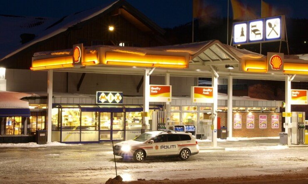 Et stopp på bensinstasjon kan bli vanskelig hvis du kjører beslag. Ulempen ved å kjøre beslag har nå blitt noe mindre. Et stopp på bensinstasjon kan bli vanskelig hvis du kjører beslag. Ulempen ved å kjøre beslag har nå blitt noe mindre.