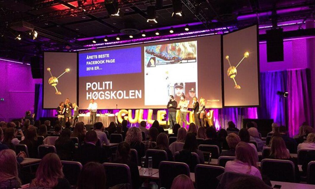 Her blir Facebook-siden til PHS kåret til årets Facebook-side under Social Media Days. Her blir Facebook-siden til PHS kåret til årets Facebook-side under Social Media Days.