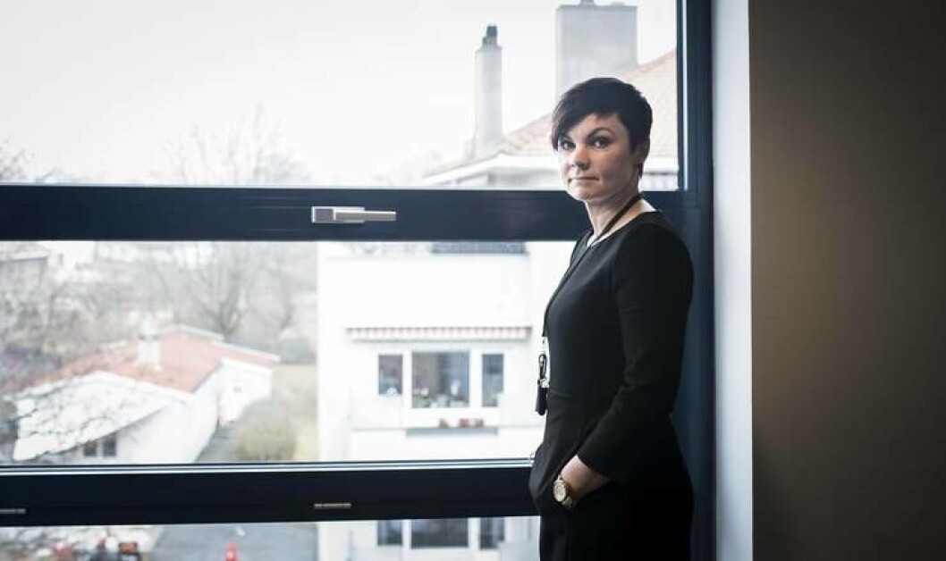 Anne Katrin Storsveen er politioverbetjent og spesialist i sosiale medier. I flere år har hun engasjert seg i ungdommers bruk av sosiale medier og har opparbeidet seg unik innsikt på området. Anne Katrin Storsveen er politioverbetjent og spesialist i sosiale medier. I flere år har hun engasjert seg i ungdommers bruk av sosiale medier og har opparbeidet seg unik innsikt på området.