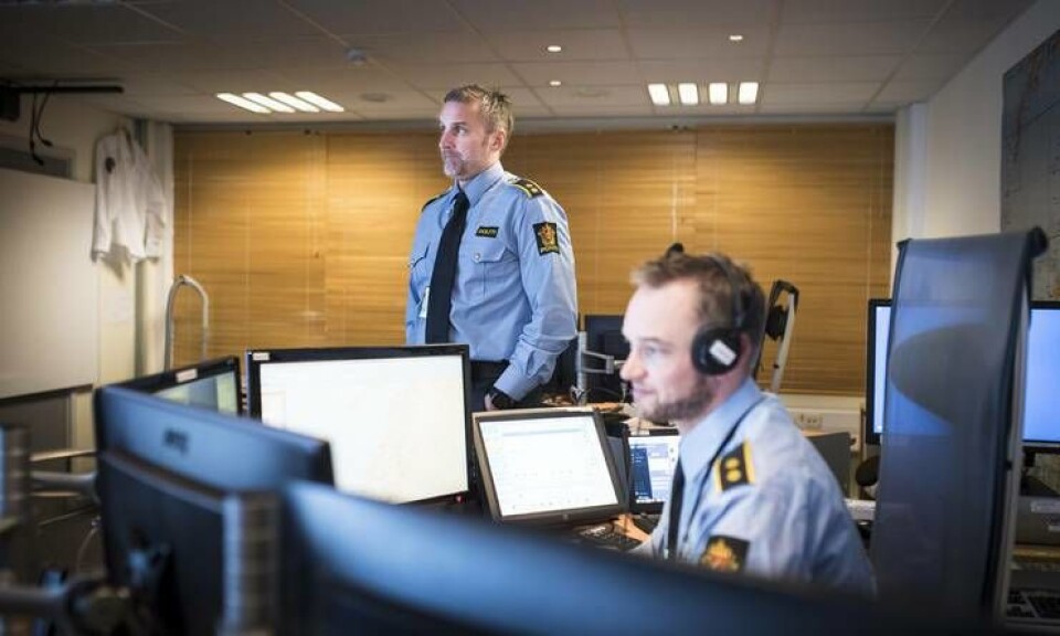 Operasjonssentralene rundt i landet er oppgradert til nytt nødnett. Men i nord kom nødnettet i bruk først i samme tidsrom som sentralene var besluttet nedlagt. Her fra operasjonssentralen i Bodø ved en tidligere anledning.