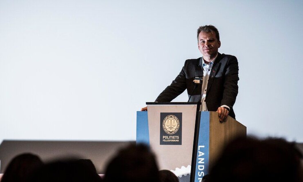 PF-leder Sigve Bolstad mener POD går foran og dermed bør følge opp med høyere lønn til andre i politiet. PF-leder Sigve Bolstad mener POD går foran og dermed bør følge opp med høyere lønn til andre i politiet.