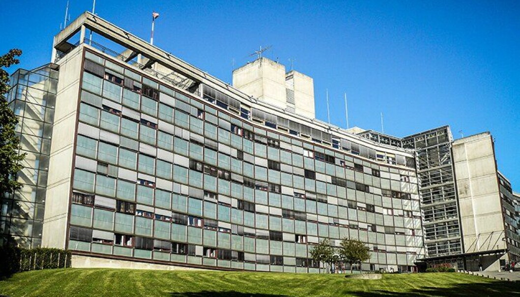 Her på politihuset på Grønland vil den døgnåpne politivakta kun være åpen på dagtid og ettermiddager. Kveld og natt stenges den. Her på politihuset på Grønland vil den døgnåpne politivakta kun være åpen på dagtid og ettermiddager. Kveld og natt stenges den.