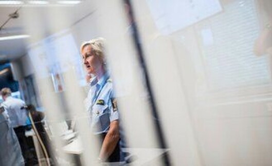 Veien er kort mellom etterretning og etterforskning gjennom glassdørene i kommandopunktet. Visepolitimester Smogeli er fornøyd. Veien er kort mellom etterretning og etterforskning gjennom glassdørene i kommandopunktet. Visepolitimester Smogeli er fornøyd.