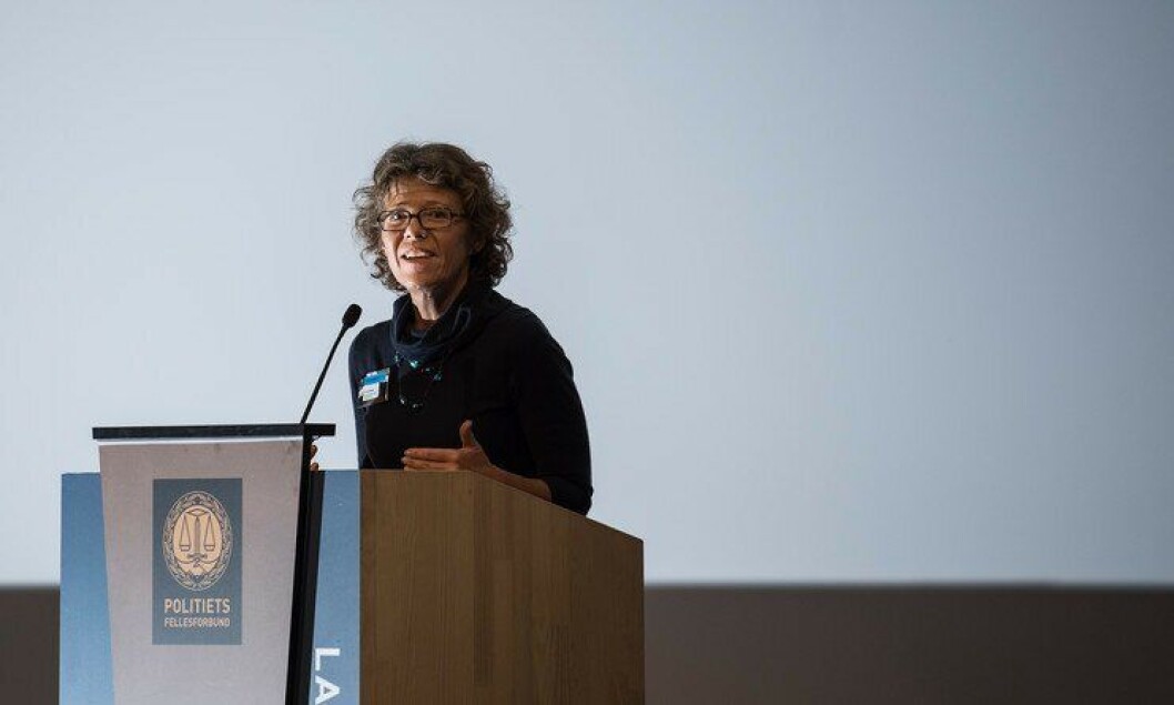 HR-direktør i Politidirektoratet, Karin Aslaksen, vil ha flere kvinner i lederposisjon. HR-direktør i Politidirektoratet, Karin Aslaksen, vil ha flere kvinner i lederposisjon.