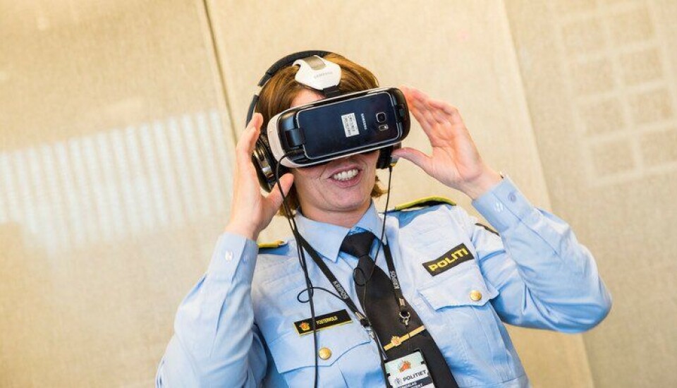 Visepolitimester Marit Fostervold lar seg fascinere av det som skjer i den virtuelle verden. Visepolitimester Marit Fostervold lar seg fascinere av det som skjer i den virtuelle verden.