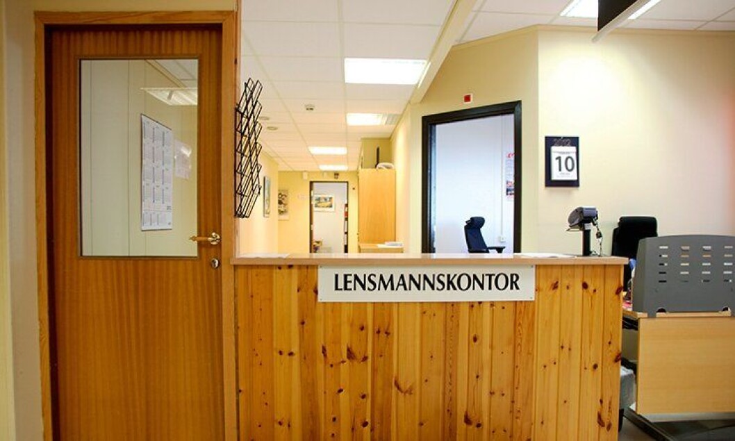 I disse dager besluttes nedleggelsen av titalls lensmannskontorer over hele landet. I disse dager besluttes nedleggelsen av titalls lensmannskontorer over hele landet.