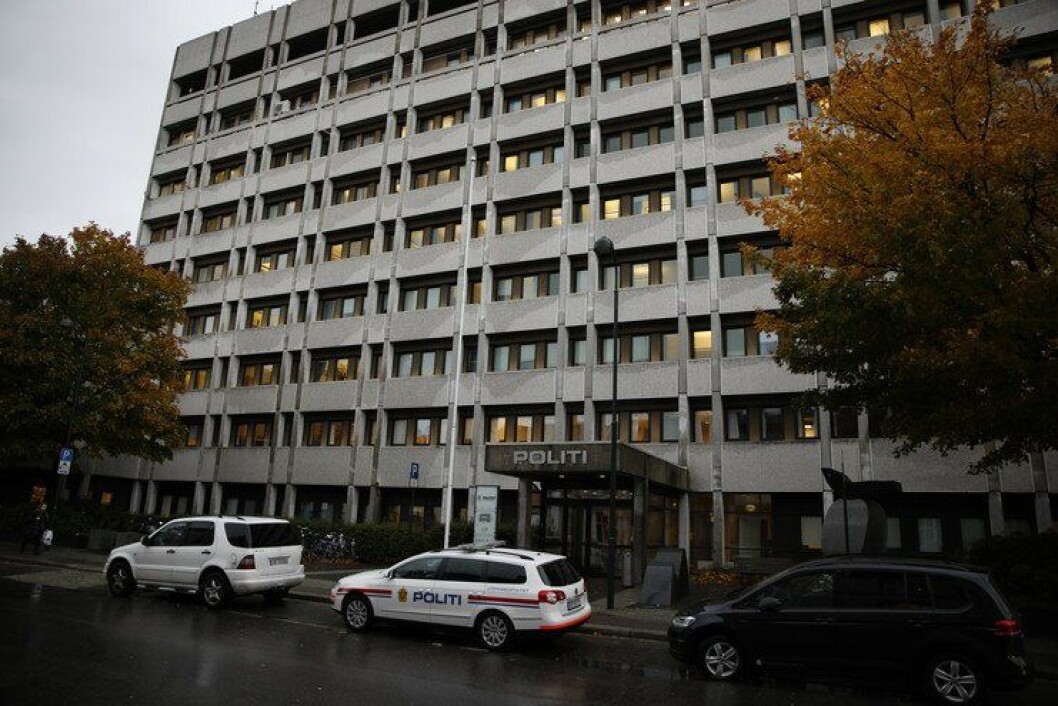Politiet i Agder, her representert ved politihuset i Kristiansand, manglet erfaring og evne til å takle nazidemonstrasjonen, mener forfatteren av innlegget. Politiet i Agder, her representert ved politihuset i Kristiansand, manglet erfaring og evne til å takle nazidemonstrasjonen, mener forfatteren av innlegget.