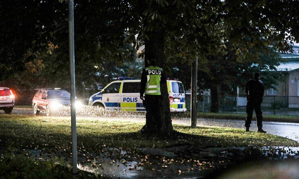 HVA MED NORGE: Politiet i våre to naboland har begge gjennomført reformer med omfattende sentralisering. Reformer som i store trekk ligner den norske nærpolitireformen, som nå har fullt trykk. ARKIVFOTO HVA MED NORGE: Politiet i våre to naboland har begge gjennomført reformer med omfattende sentralisering. Reformer som i store trekk ligner den norske nærpolitireformen, som nå har fullt trykk. ARKIVFOTO