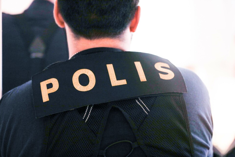 Svenske politifolk får erstatning. Svenske politifolk får erstatning.