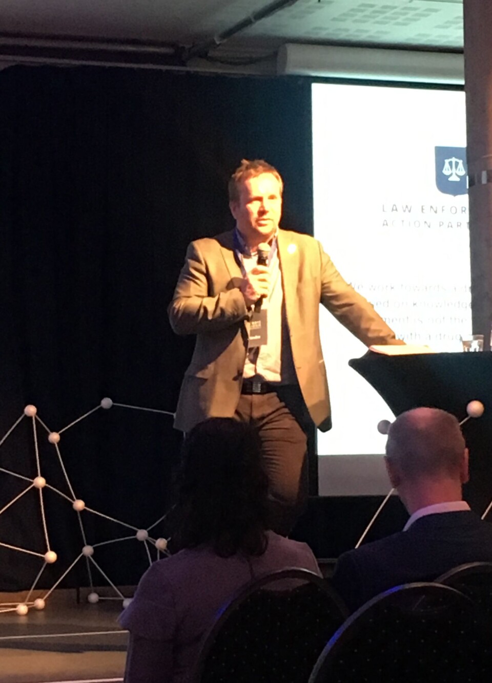 Dyrdal presenterte sin nye organisasjon under en konferanse i dag. Dyrdal presenterte sin nye organisasjon under en konferanse i dag.