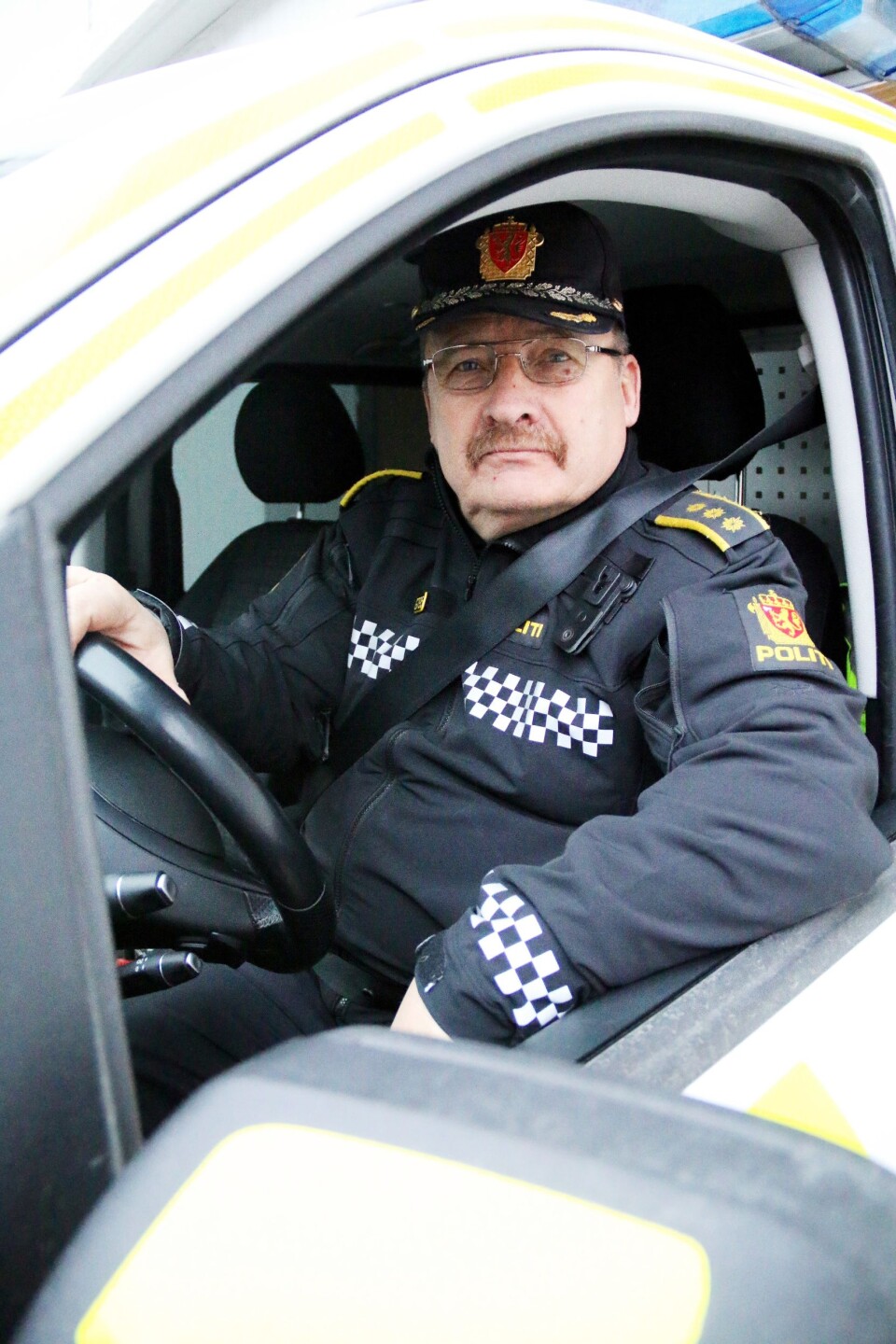 SER UT SOM ARBEID: Slik ser lensmann Magne Knudsen ved Øvre Årdal lensmannskontor ut når han skal kjøre til operativ trening 200 kilometer unna. Dette er fritid, sier arbeidsgiver. Arbeidstid, sier Knudsen. SER UT SOM ARBEID: Slik ser lensmann Magne Knudsen ved Øvre Årdal lensmannskontor ut når han skal kjøre til operativ trening 200 kilometer unna. Dette er fritid, sier arbeidsgiver. Arbeidstid, sier Knudsen.