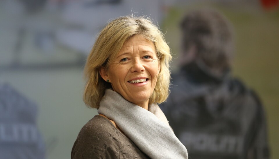 POLITIET ANSETTER FLERE: - Politidekningen forventes å øke etter andre halvår, og målet om to politiårsverk per 1000 innbygger gis høyest prioritet, sier HR-direktør Karin Aslaksen i POD.