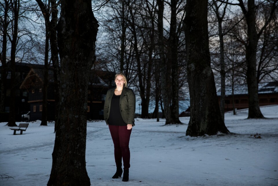 REAGERTE PÅ BARNEGRÅT: Rakel Kristina Hauge er etterforsker og avhører barn i alvorlige saker som familievold og seksuallovbrudd mot barn. Noe av det siste hun gjorde før hun gikk ut i permisjon, var å se gjennom overgrepsmateriale. Nå vil hun løfte fram konsekvensene. REAGERTE PÅ BARNEGRÅT: Rakel Kristina Hauge er etterforsker og avhører barn i alvorlige saker som familievold og seksuallovbrudd mot barn. Noe av det siste hun gjorde før hun gikk ut i permisjon, var å se gjennom overgrepsmateriale. Nå vil hun løfte fram konsekvensene.