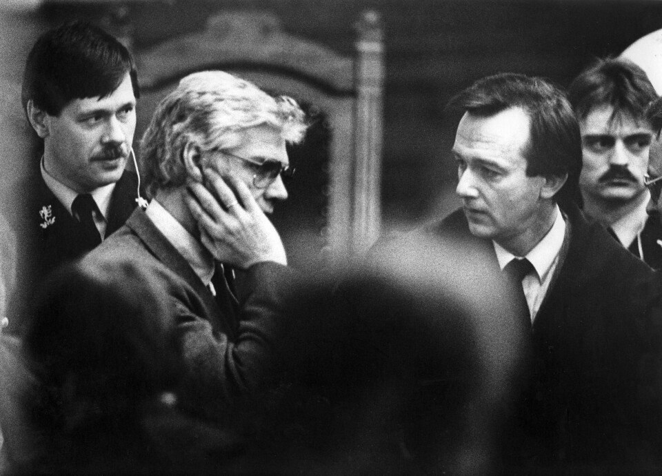 NASJONAL DEBUT: Daværende statsadvokat Tor-Aksel Busch aktorerte den store spionsaken mot Arne Treholt på 80-tallet sammen med Lasse Qvigstad. Her fra Eidsivating lagmannsrett 2. mars 1985. NASJONAL DEBUT: Daværende statsadvokat Tor-Aksel Busch aktorerte den store spionsaken mot Arne Treholt på 80-tallet sammen med Lasse Qvigstad. Her fra Eidsivating lagmannsrett 2. mars 1985.