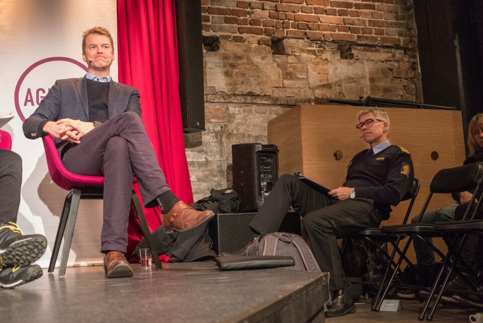 PF-leder Sigve Bolstad og Atle Roll-Matthiesen i Politidirektoratet møttes til debatt om kapasiteten i framtidens politi.